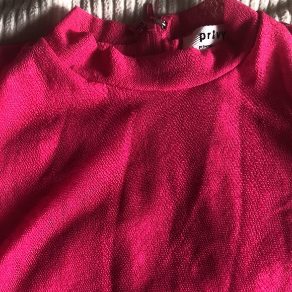 Pink ruched dress size small fushia very fitted size 4-6 stretch - Picture 2 of 6